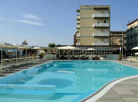 Caesar Hotel 3*